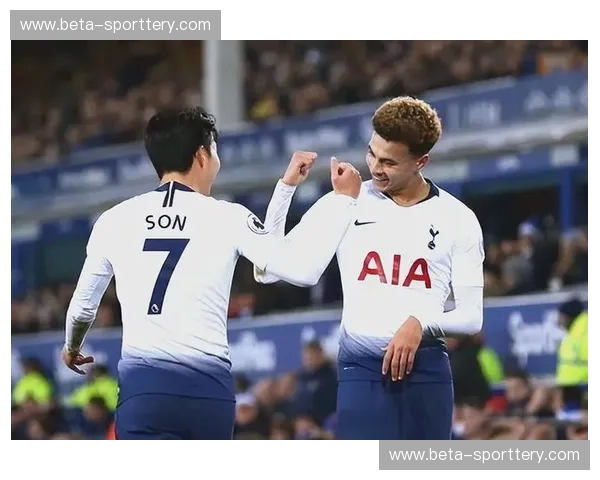 热刺客场负富勒姆遭遇十轮不胜 仅领先降级区四分 热刺客场负富勒姆遭遇十轮不胜 仅领先降级区四分